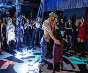 Striptiz na dzień Kobiet